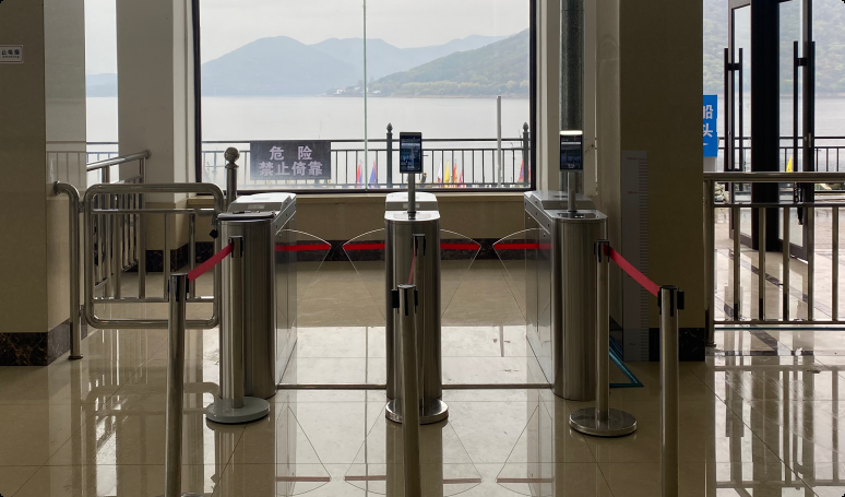 景区如何用‘无感通行’重塑游客体验----人脸识别入园系统